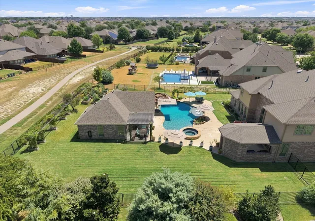 Photo 3 of Single family home for sale at 798 Amherst Dr, Rockwall, TX 75087 | MLS# 21363995 | Listing updated on 2026-08-27