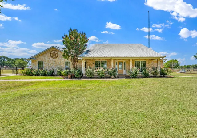 Photo 1 of Single family home for sale at 3503 State Hwy 276, Emory, TX 75440 | MLS# 21365829 | Listing updated on 2026-09-16