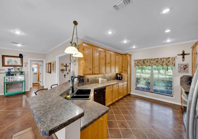 Photo 3 of Single family home for sale at 3503 State Hwy 276, Emory, TX 75440 | MLS# 21365829 | Listing updated on 2026-09-16