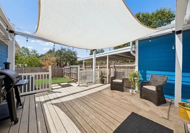 Photo 3 of Single family home for sale at 3290 Olive Pl, Fort Worth, TX 76116 | MLS# 21361560 | Listing updated on 2026-08-30