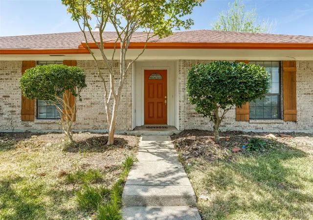 Photo 2 of Single family home for sale at 3806 Bellaire Dr, Garland, TX 75040 | MLS# 21365947 | Listing updated on 2026-08-21