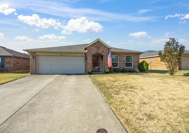 Photo 2 of Single family home for sale at 3446 Charing Cross Rd, Midlothian, TX 76065 | MLS# 21365501 | Listing updated on 2026-10-02