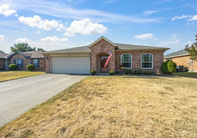 Photo 4 of Single family home for sale at 3446 Charing Cross Rd, Midlothian, TX 76065 | MLS# 21365501 | Listing updated on 2026-10-02