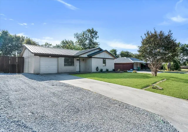 Photo 2 of Sale Pending at 140 Redbud St, Rhome, TX 76078 | MLS# 21365139 | Listing updated on 2026-09-06