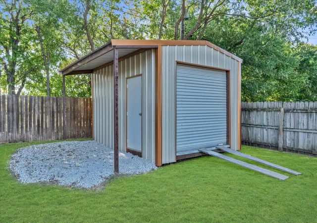 Photo 4 of Sale Pending at 140 Redbud St, Rhome, TX 76078 | MLS# 21365139 | Listing updated on 2026-09-06