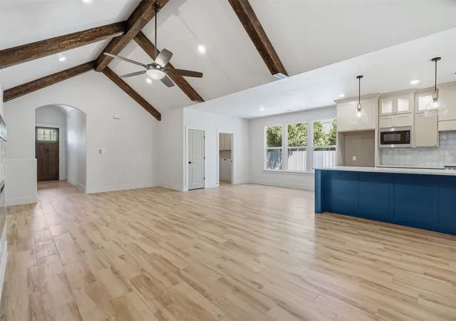 Photo 4 of Single family home for sale at 3114 N Harding St, Fort Worth, TX 76106 | MLS# 21365170 | Listing updated on 2026-10-07