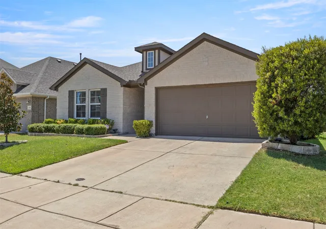 Photo 2 of Single family home for sale at 2305 Mount Olive Ln, Forney, TX 75126 | MLS# 21365994 | Listing updated on 2026-09-18