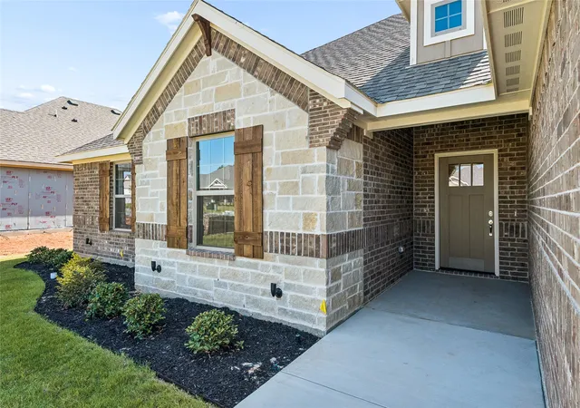 Photo 3 of Single family home for sale at 128 Joel St, Springtown, TX 76082 | MLS# 21366005 | Listing updated on 2026-08-21