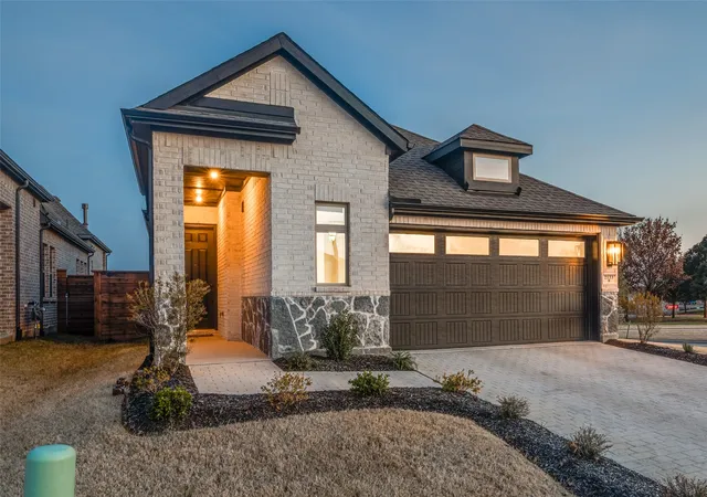 Photo 1 of Single family home for sale at 2133 Jade Forest Ln, Mesquite, TX 75181 | MLS# 21365821 | Listing updated on 2026-08-21