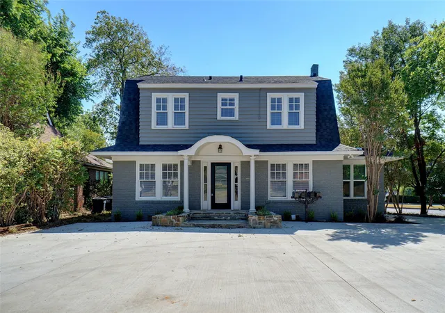 Photo 1 of Multi family home for sale at 1511 Clover Ln, Fort Worth, TX 76107 | MLS# 21366007 | Listing updated on 2026-08-21