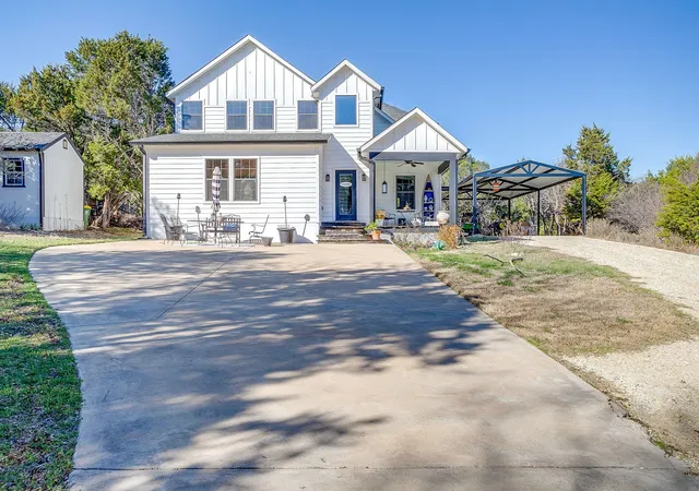 Photo 3 of Single family home for sale at 4920 Shining Star Trl, Rio Vista, TX 76093 | MLS# 21366118 | Listing updated on 2026-08-21