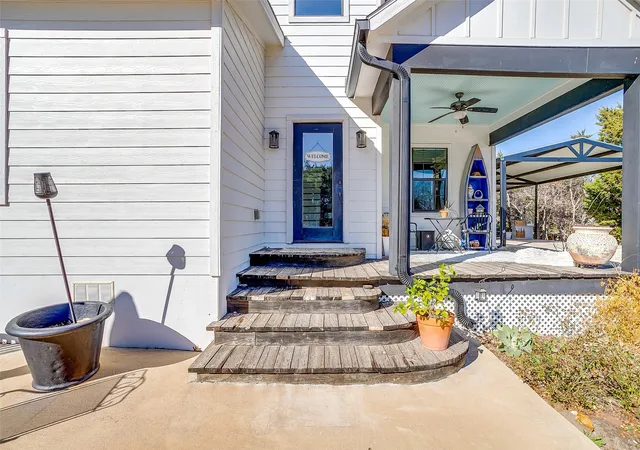 Photo 3 of Single family home for sale at 4920 Shining Star Trl, Rio Vista, TX 76093 | MLS# 21366118 | Listing updated on 2026-08-21