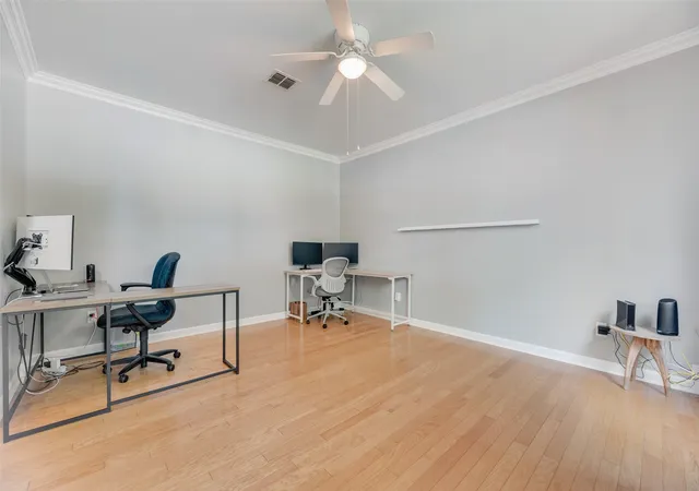 Photo 4 of Single family home for sale at 2525 Amber Ln, Flower Mound, TX 75028 | MLS# 21366010 | Listing updated on 2026-08-21