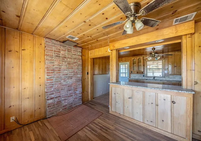 Photo 3 of Single family home for sale at 549 County Road 4699, Boyd, TX 76023 | MLS# 21365393 | Listing updated on 2026-08-21