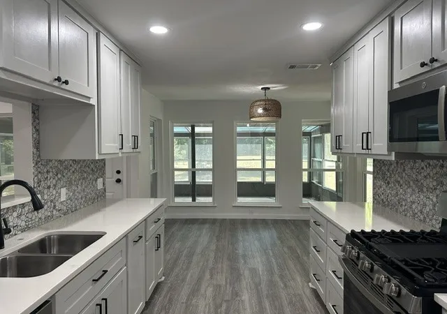 Photo 3 of Single family home for sale at 826 Meadowview Ln, Wylie, TX 75098 | MLS# 21366252 | Listing updated on 2026-09-02