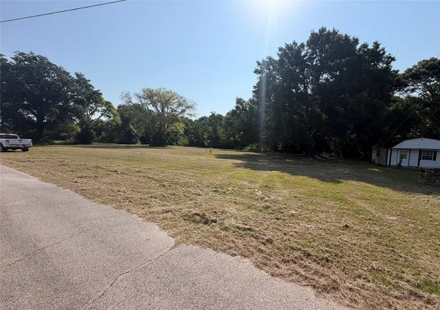 Photo 3 of Land for sale at Tbd St Paul Dr, Caney City, TX 75148 | MLS# 21337400 | Listing updated on 2026-08-27