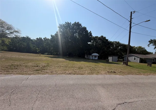 Land for sale at Tbd St Paul Dr, Caney City, TX 75148 | MLS# 21337400 | Listing updated on 2026-08-27