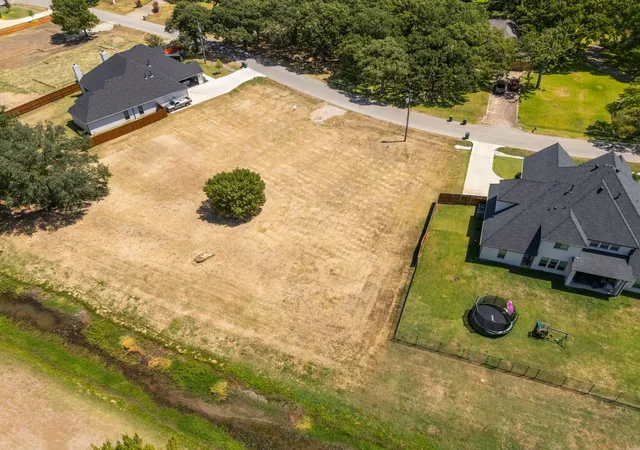 Photo 1 of Land for sale at 7614 Cranford Ct, Arlington, TX 76001 | MLS# 21364741 | Listing updated on 2026-08-21