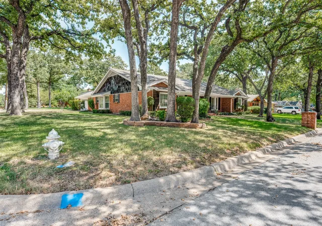 Photo 2 of Sale Pending at 832 Wheelwood Dr, Hurst, TX 76053 | MLS# 21363393 | Listing updated on 2026-08-28