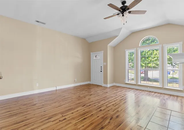 Photo 3 of Single family home for sale at 1422 Misty Meadow Dr, Midlothian, TX 76065 | MLS# 21364073 | Listing updated on 2026-10-02