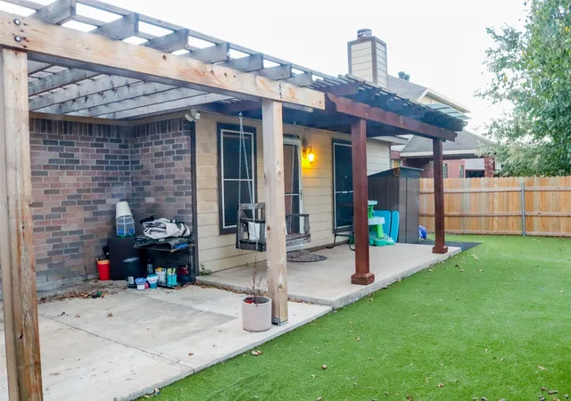 Photo 4 of Single family home for sale at 8217 Three Bars Dr, Fort Worth, TX 76179 | MLS# 21363009 | Listing updated on 2026-10-04