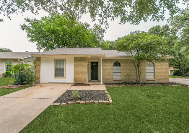 Photo 1 of Single family home for sale at 905 Hawthorne Dr, Allen, TX 75002 | MLS# 21366345 | Listing updated on 2026-08-21