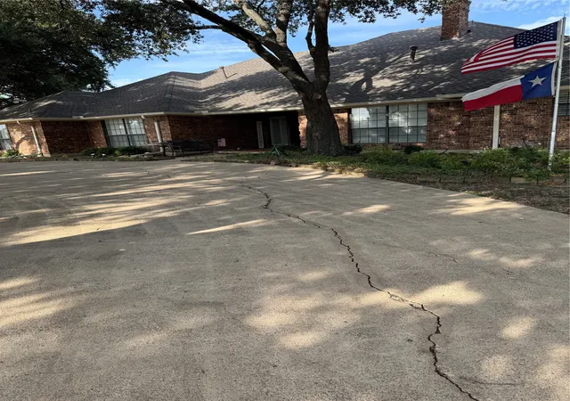 Photo 1 of Single family home for sale at 202 Suntide Dr, Sunnyvale, TX 75182 | MLS# 21366361 | Listing updated on 2026-08-21