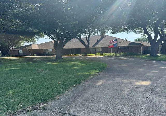 Photo 31 of Single family home for sale at 202 Suntide Dr, Sunnyvale, TX 75182 | MLS# 21366361 | Listing updated on 2026-08-21