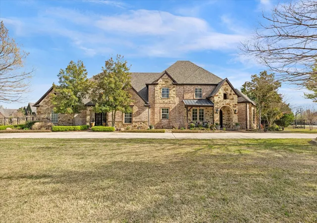 Photo 1 of Mansion for sale at 161 Ridgemont Dr, Heath, TX 75126 | MLS# 21366301 | Listing updated on 2026-09-05