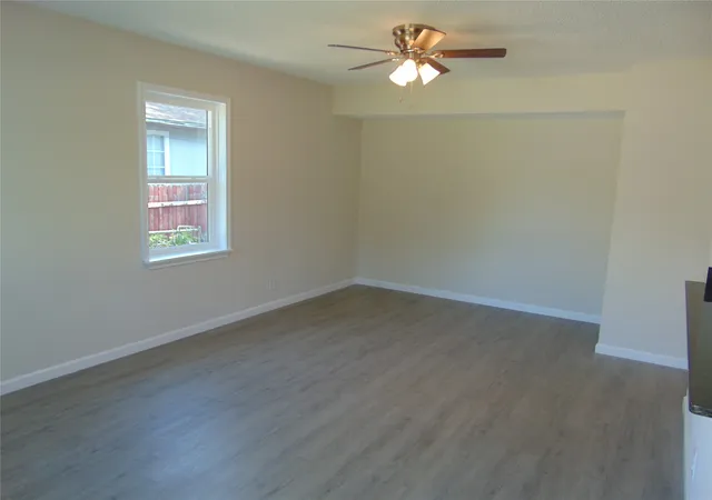 Photo 3 of Sale Pending at 1214 19Th St, Grand Prairie, TX 75050 | MLS# 21347126 | Listing updated on 2026-08-31