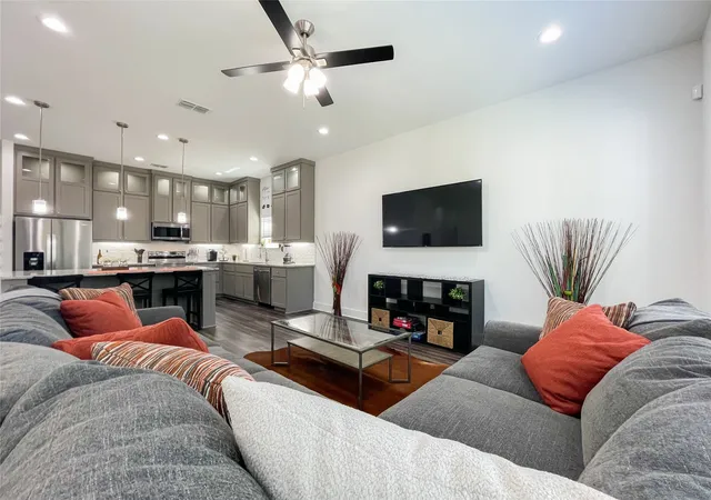 Photo 2 of Single family home for sale at 1838 Life Ave, Dallas, TX 75212 | MLS# 21365657 | Listing updated on 2026-08-21