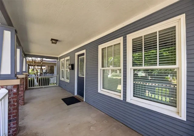 Photo 3 of Single family home for sale at 2205 College Ave, Fort Worth, TX 76110 | MLS# 21345922 | Listing updated on 2026-09-22
