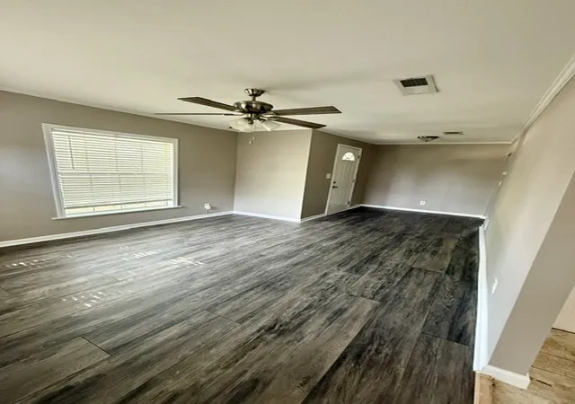 Photo 2 of Single family home for sale at 415 E Avenue G, Midlothian, TX 76065 | MLS# 21366396 | Listing updated on 2026-09-02