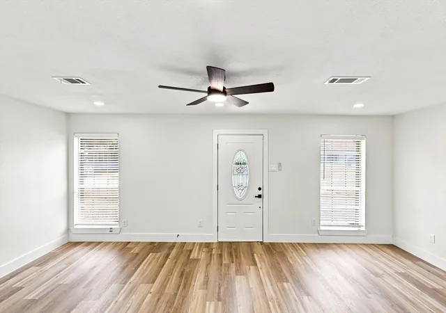 Photo 3 of Single family home for sale at 865 Stanford Dr, Lancaster, TX 75134 | MLS# 21363798 | Listing updated on 2026-08-22