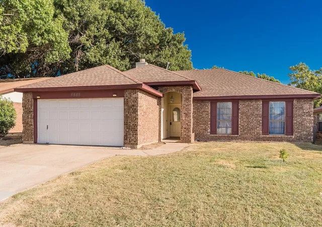 Photo 2 of Sale Pending at 6545 Meadowlark Ln E, Watauga, TX 76148 | MLS# 21366353 | Listing updated on 2026-09-17