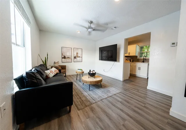 Photo 2 of Single family home for sale at 809 W Broadus Ave, Fort Worth, TX 76115 | MLS# 21366457 | Listing updated on 2026-08-28