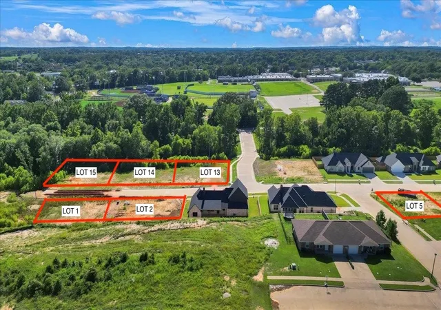Photo 3 of Land for sale at 1009 Mallard Dr, Lindale, TX 75771 | MLS# 21366502 | Listing updated on 2026-08-25