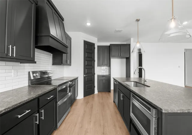 Photo 4 of Sale Pending at 318 Boots Ct, Lorena, TX 76655 | MLS# 21365524 | Listing updated on 2026-09-30