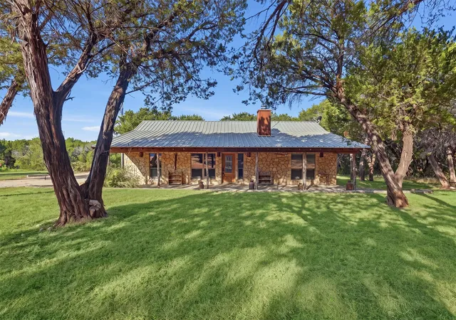 Photo 2 of Single family home for sale at 1136 County Road 306b, Rainbow, TX 76077 | MLS# 21361755 | Listing updated on 2026-08-26