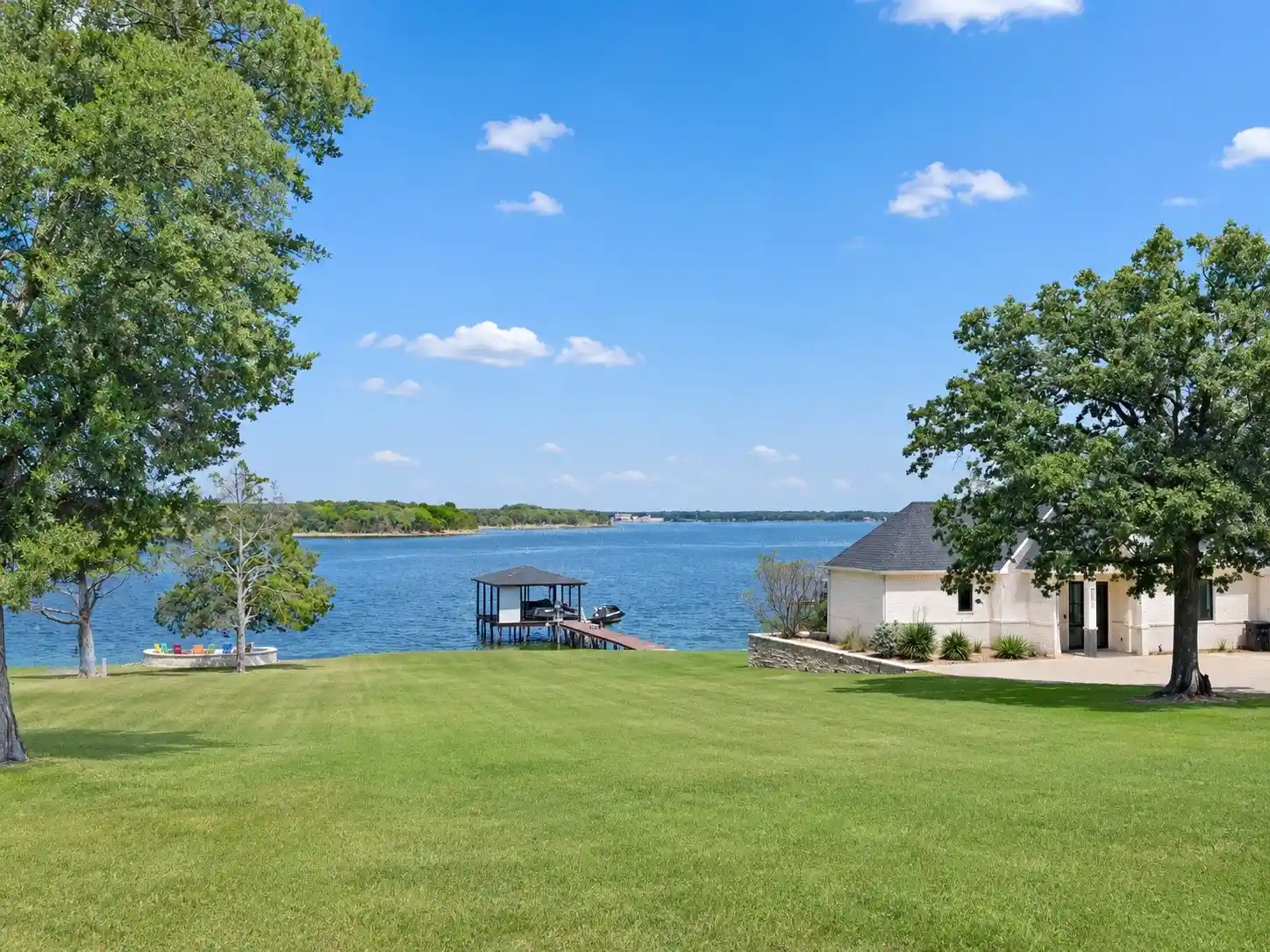 Photo 1 of Sale Pending at 105 Crepe Myrtle, Corsicana, TX 75109 | MLS# 21366551 | Listing updated on 2026-10-10