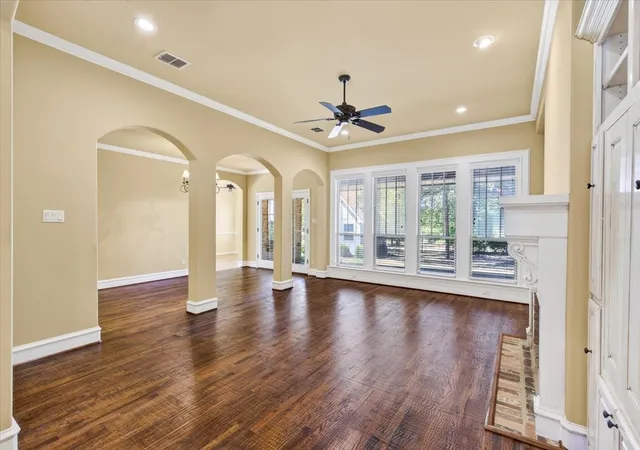 Photo 4 of Single family home for sale at 1400 Lewis Dr, Kaufman, TX 75142 | MLS# 21354106 | Listing updated on 2026-08-22