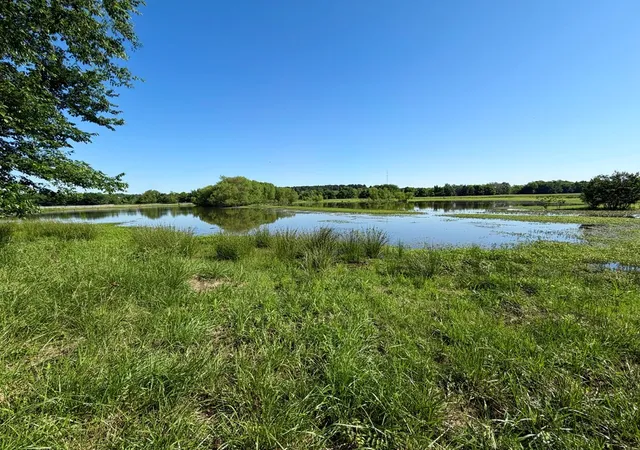 Photo 2 of Land for sale at 42 High Point Ct, Athens, TX 75752 | MLS# 21366568 | Listing updated on 2026-08-27