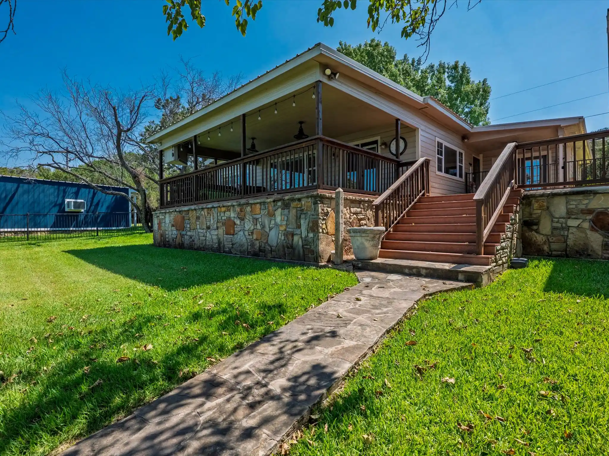 Photo 1 of Single family home for sale at 1637 Cedar Crest Loop, Possum Kingdom Lake, TX 76449 | MLS# 21360444 | Listing updated on 2026-10-22
