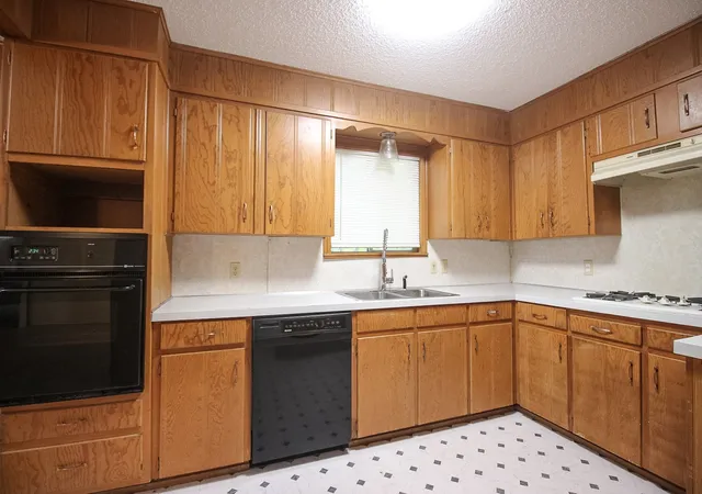 Photo 2 of Single family home for sale at 2312 Hanover, Waco, TX 76710 | MLS# 21366597 | Listing updated on 2026-08-30