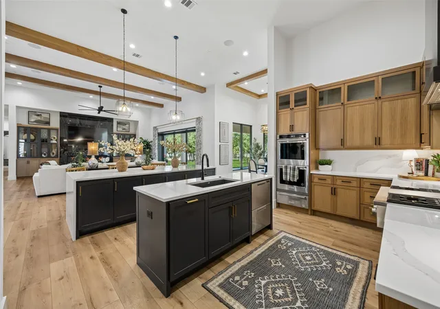 Photo 4 of Single family home for sale at 901 Hat Creek Ct, Bartonville, TX 76226 | MLS# 21365152 | Listing updated on 2026-08-29