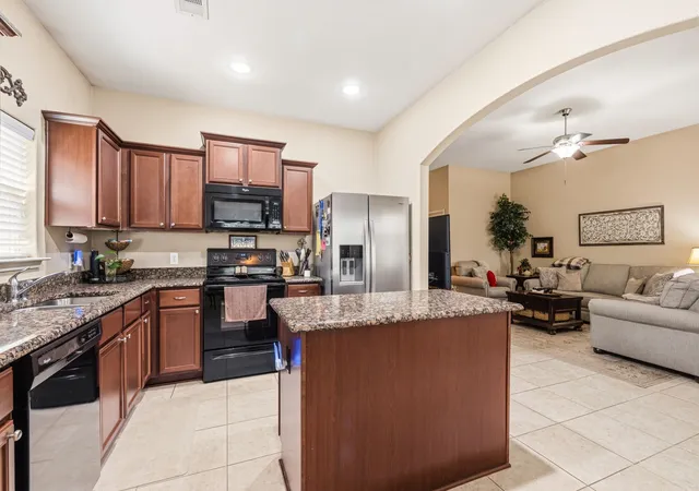 Photo 4 of Single family home for sale at 1853 Olive Ln, Anna, TX 75409 | MLS# 21365408 | Listing updated on 2026-10-05