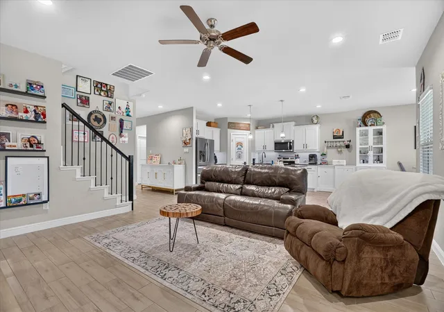 Photo 2 of Single family home for sale at 1425 Bennett Dr, Burleson, TX 76028 | MLS# 21364015 | Listing updated on 2026-08-29