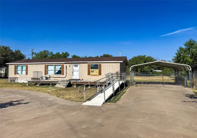 Photo 3 of Manufactured home for sale at 105 N Avenue L, Haskell, TX 79521 | MLS# 21363361 | Listing updated on 2026-08-22