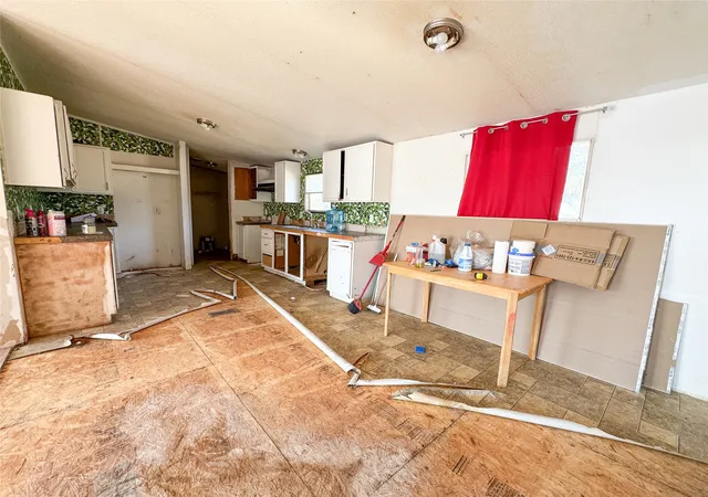 Photo 4 of Manufactured home for sale at 105 N Avenue L, Haskell, TX 79521 | MLS# 21363361 | Listing updated on 2026-08-22