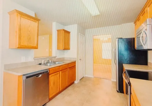 Photo 3 of Single family home for sale at 9920 Thomas Jefferson Dr, Mc Kinney, TX 75072 | MLS# 21352358 | Listing updated on 2026-08-31